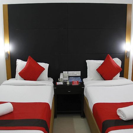 Oyo Premium Cyber Park Hotel Gurgaon Eksteriør billede